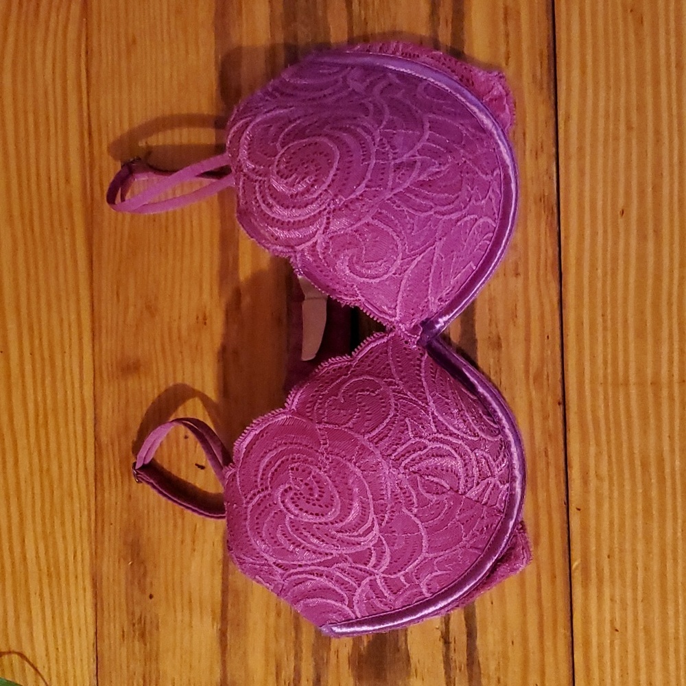 Victoria Secret Very Sexy Fushia Lace Push-Up Bra 34D